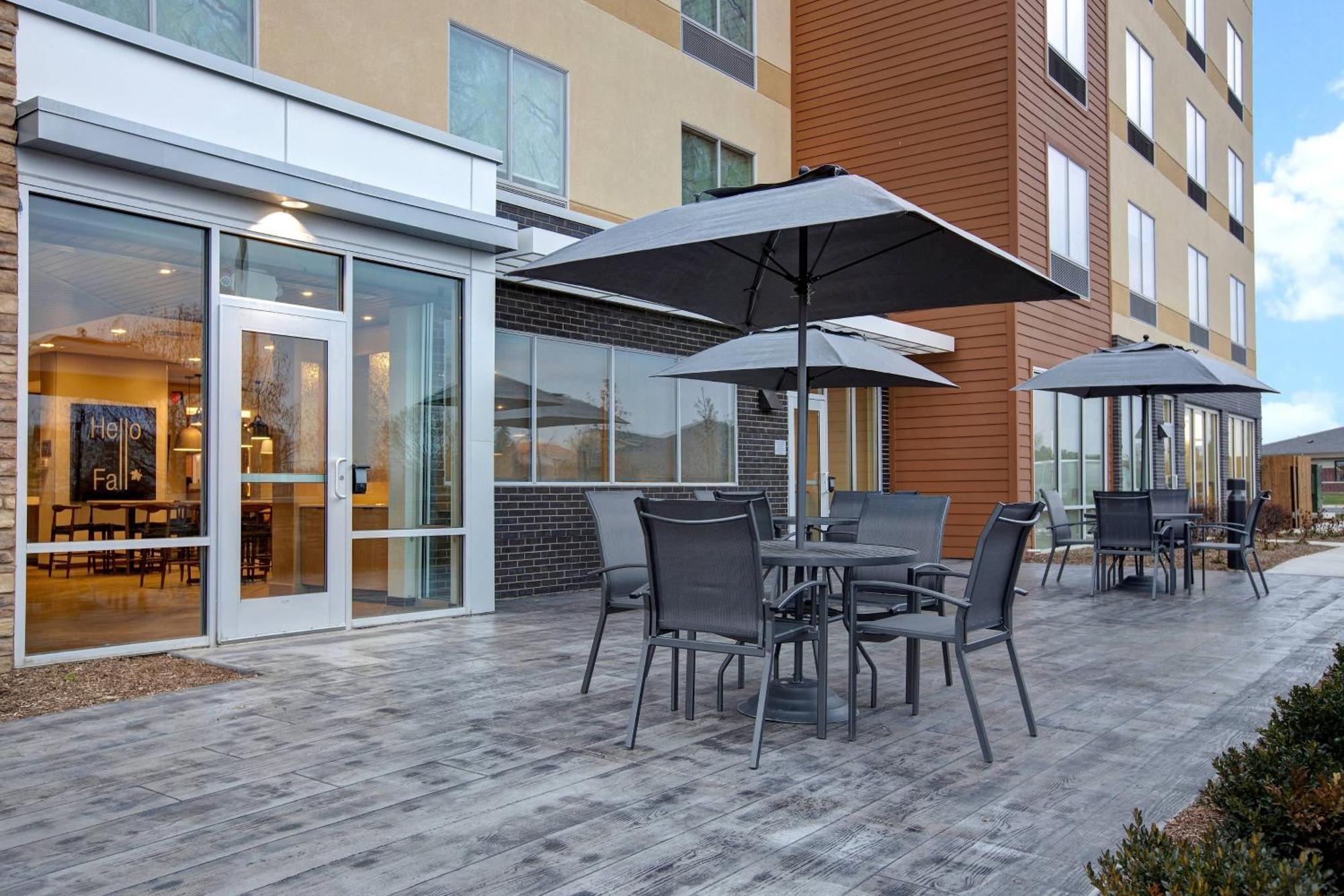 Fairfield Inn & Suites By Marriott Chicago Bolingbrook Exterior photo